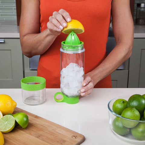 CITRUS JUICER BOTTLE INSTANT JUICE SPORTS BOTTLE  JUICE MAKER INFUSER BOTTLE - jugaad.shop