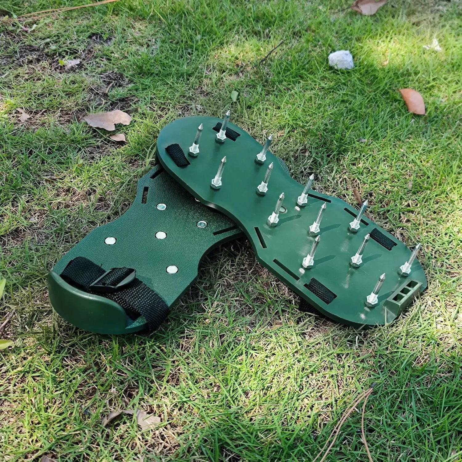 Lawn Aerator Sandals, Garden Grass Aerator Spiked Sandals Green Studded Shoes for Yard Patio Garden Excavation - jugaad.shop