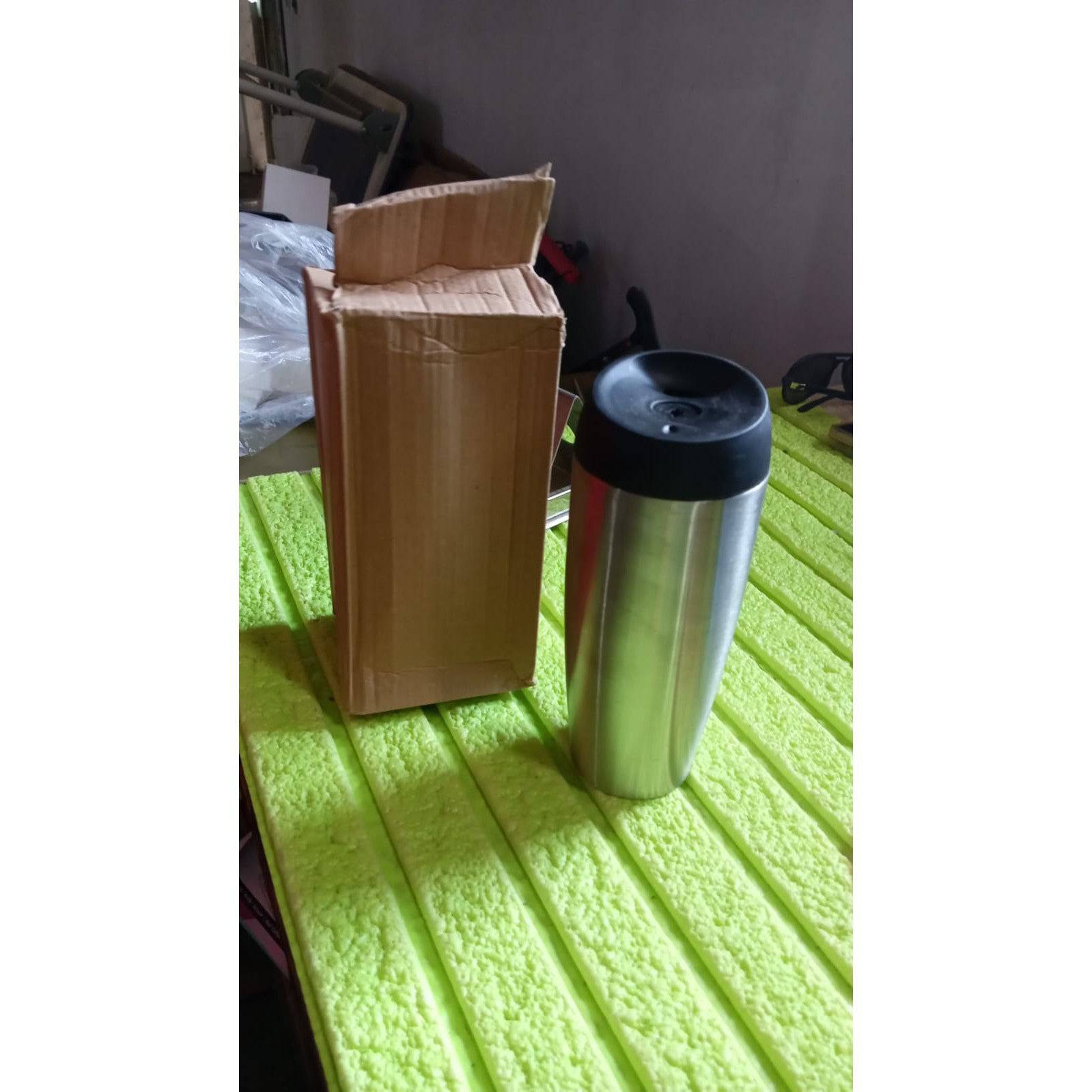 Stainless Steel Vacuum Insulated Coffee Cups Double Walled Travel Mug, Car Coffee Mug with Leak Proof Lid Reusable Thermal Cup for Hot Cold Drinks Coffee, Tea (850ML Approx) - jugaad.shop