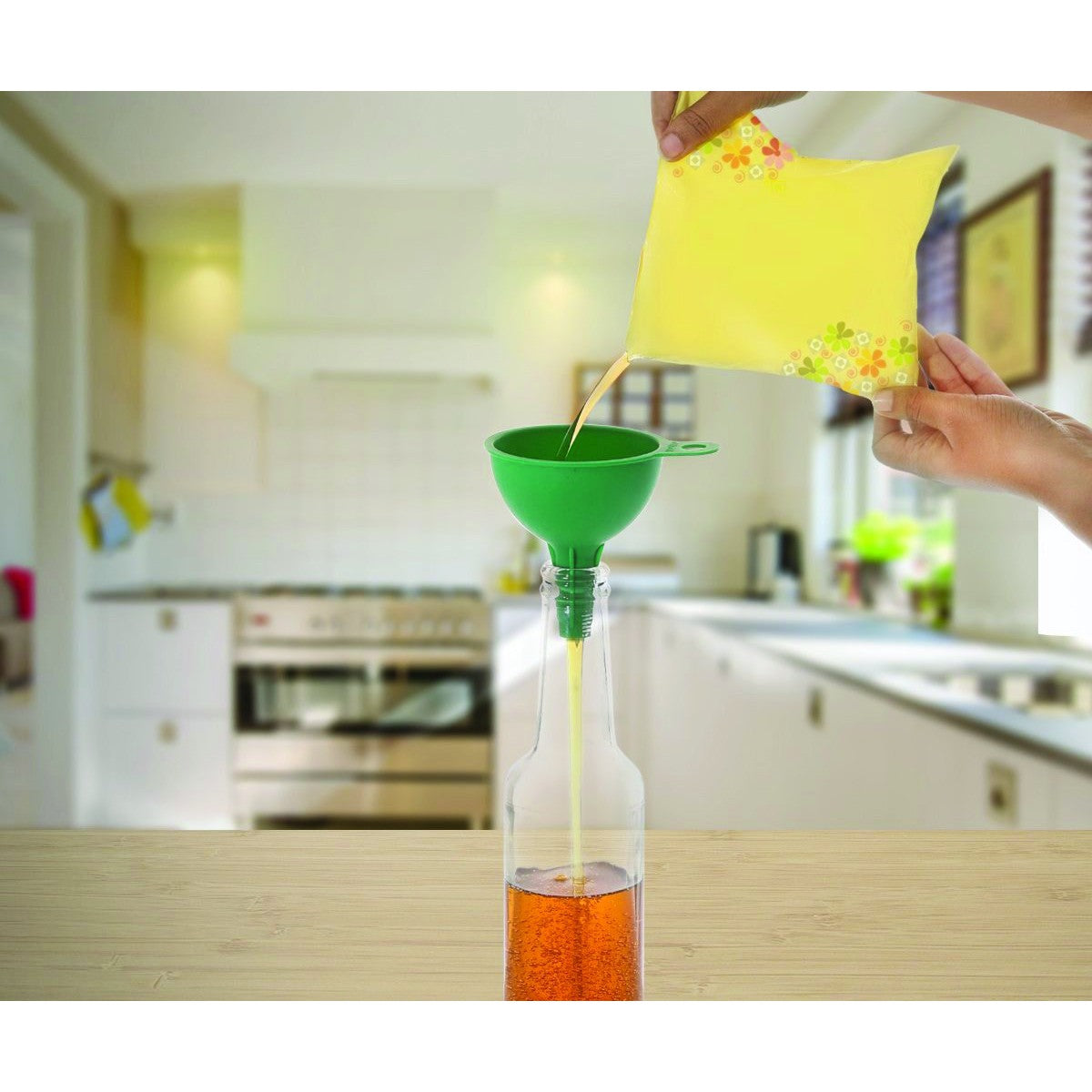 Food-Grade Silicone Funnel: Safe & Easy Transfer for Liquids & Grains (1 Pc) - jugaad.shop