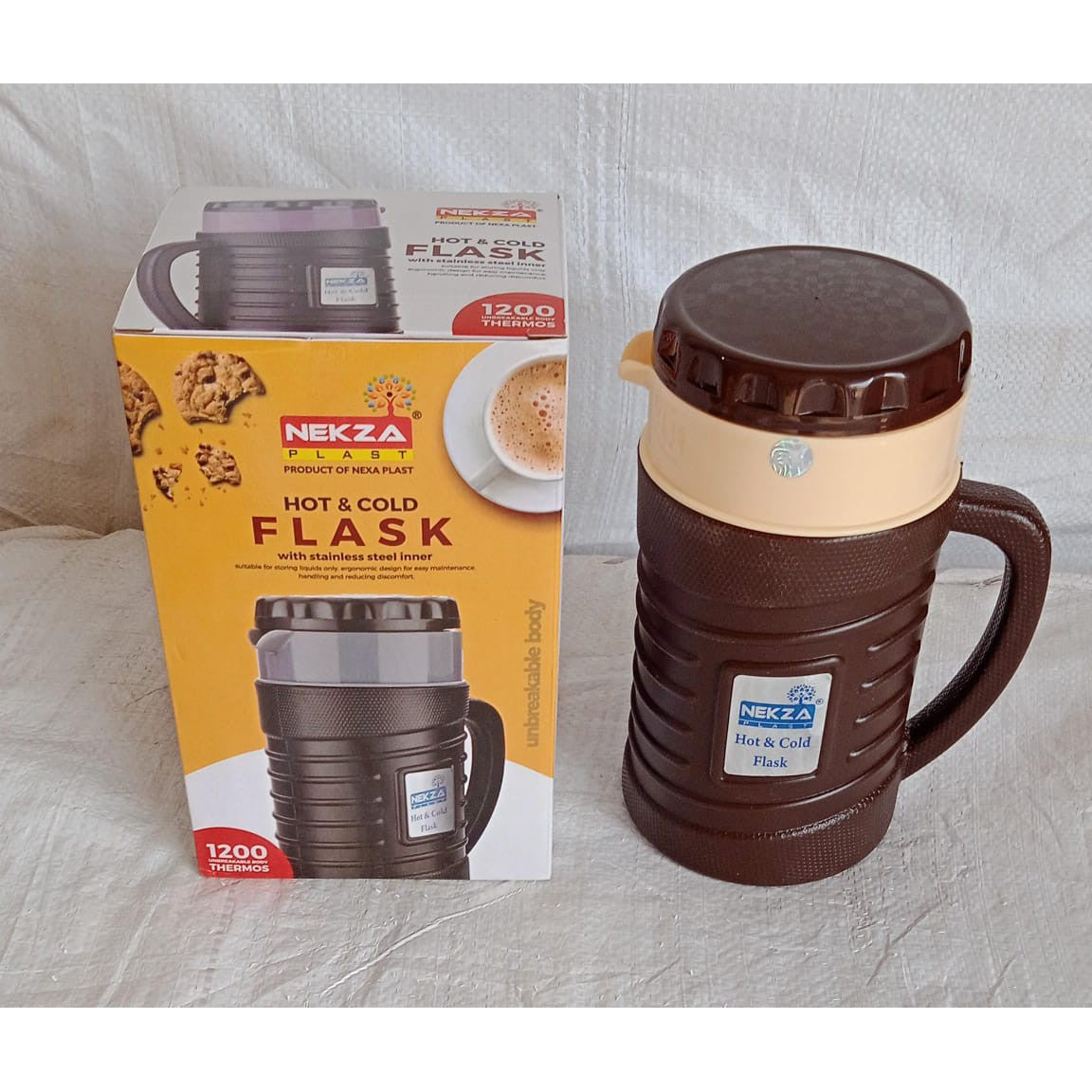 Stainless Steel Thermos Flask (Multiple Sizes): Travel Mug, Coffee, Tea (Leakproof) - jugaad.shop