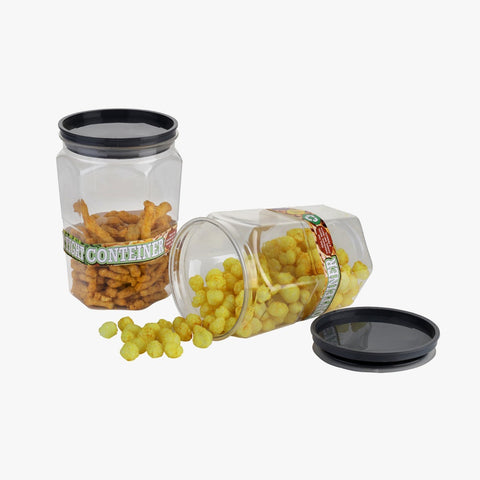 Set of six stackable containers for cereals.